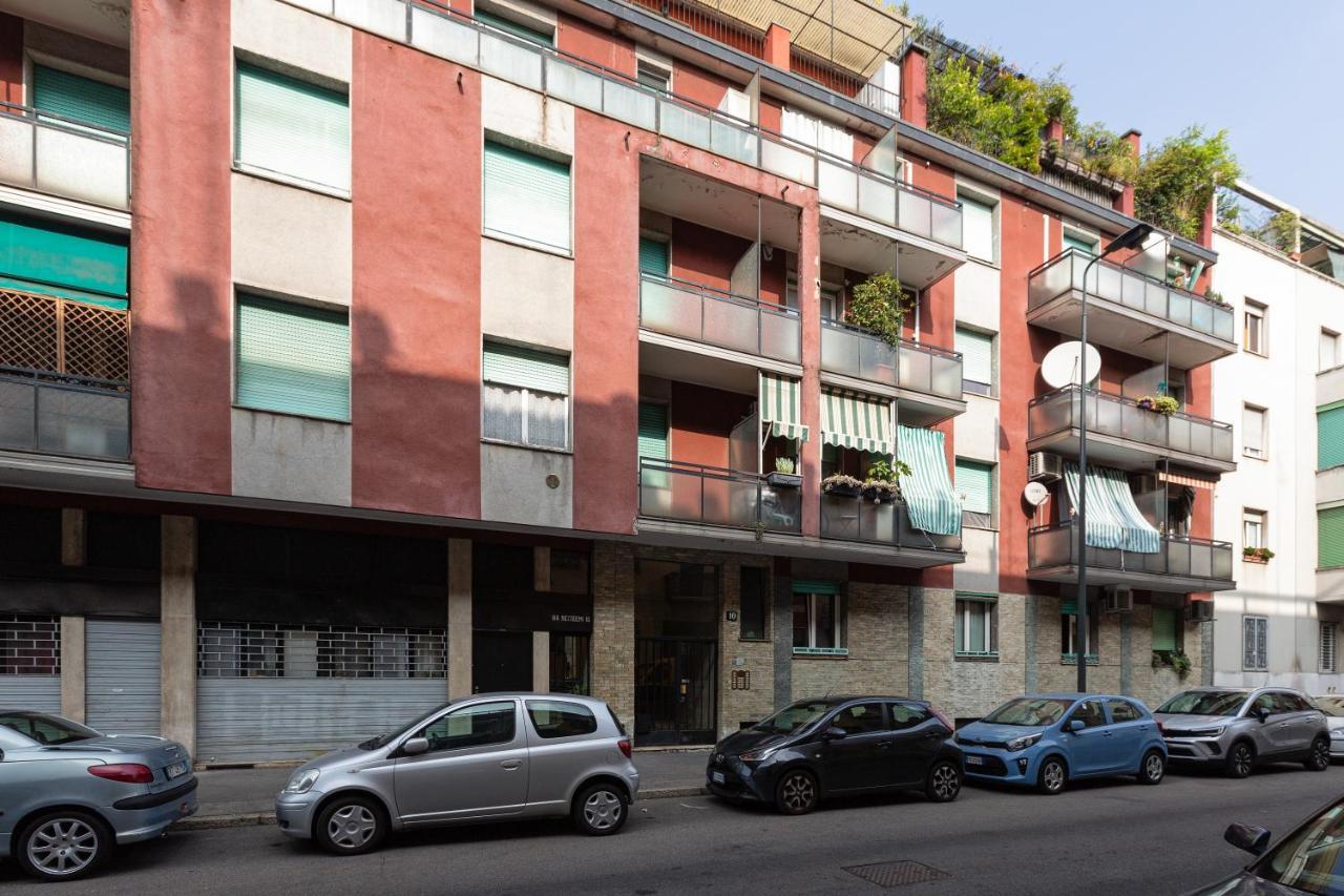Cagnola Cozy Apartament With Balcony Milão Exterior foto